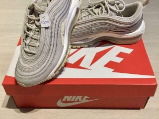 Nike Air Max 97 * Pointure 36,5 * 105€ * NEUVES * Livraison.