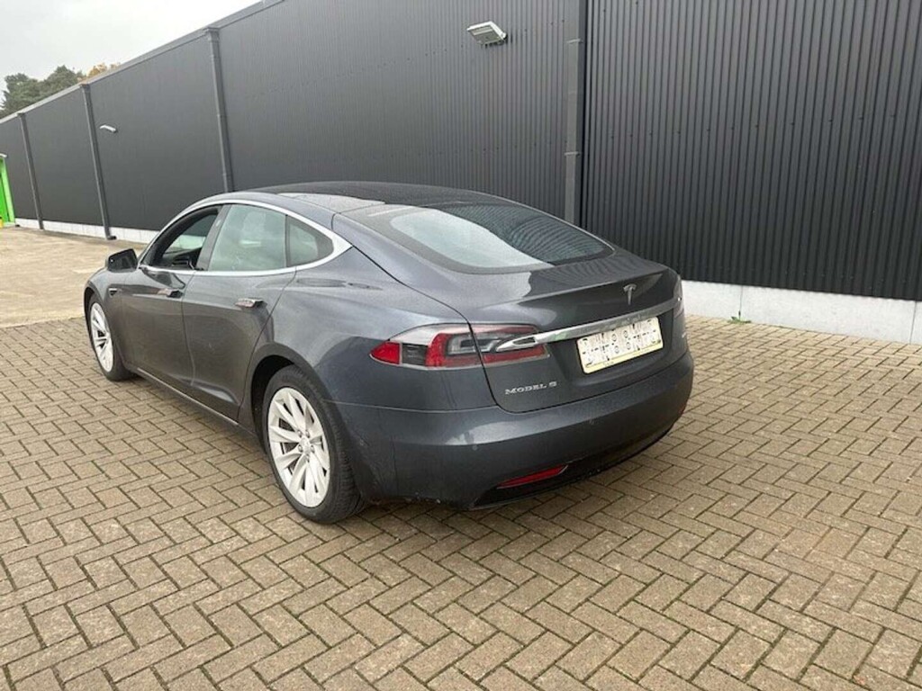 tesla-model-s-75-kwh-dual-motor-525-ps-4x4-btw-aftrekbaar-big-2