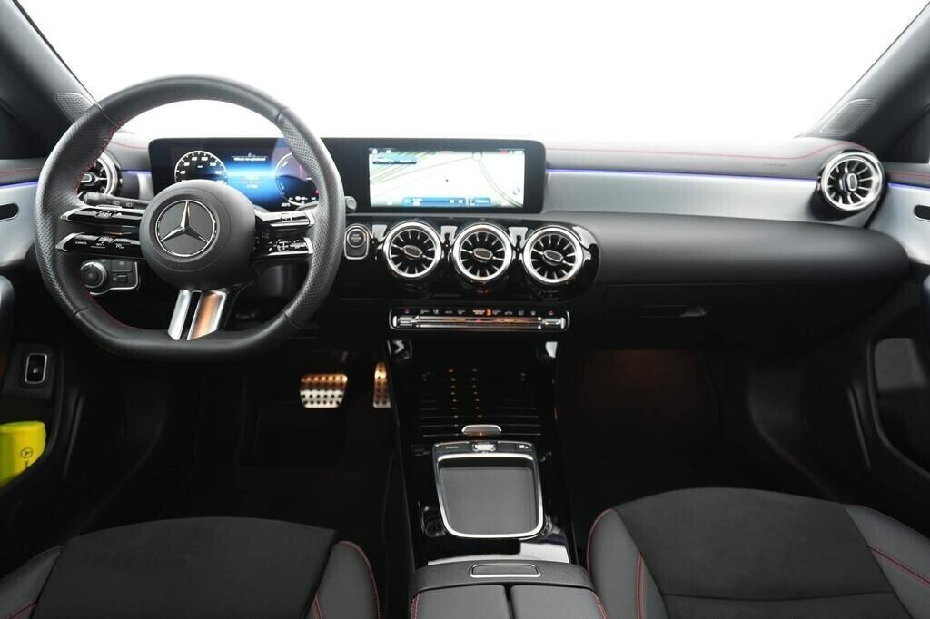 mercedes-benz-cla-klasse-250-e-shooting-brake-amg-line-tre-big-6