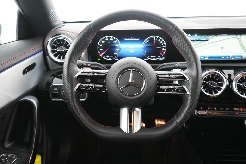 mercedes-benz-cla-klasse-250-e-shooting-brake-amg-line-tre-big-7