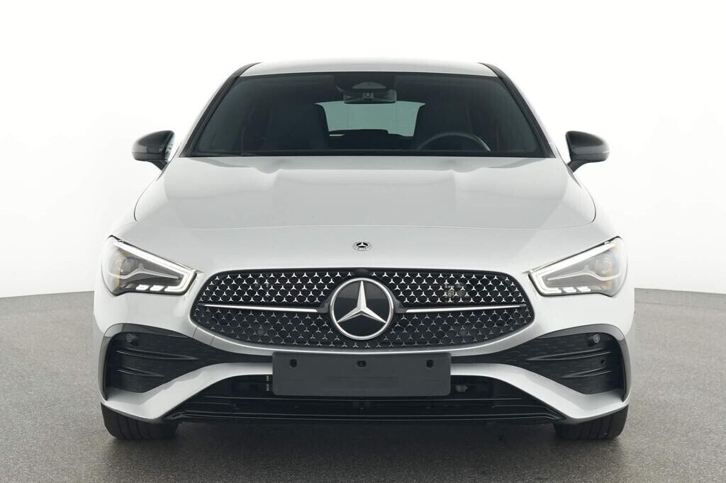 mercedes-benz-cla-klasse-250-e-shooting-brake-amg-line-tre-big-2