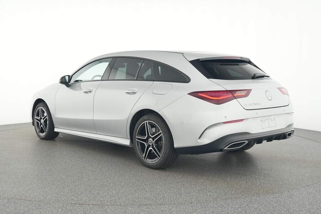 mercedes-benz-cla-klasse-250-e-shooting-brake-amg-line-tre-big-4