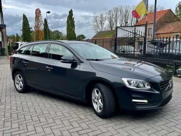 volvo-v60-20-d2-kinetic-big-2