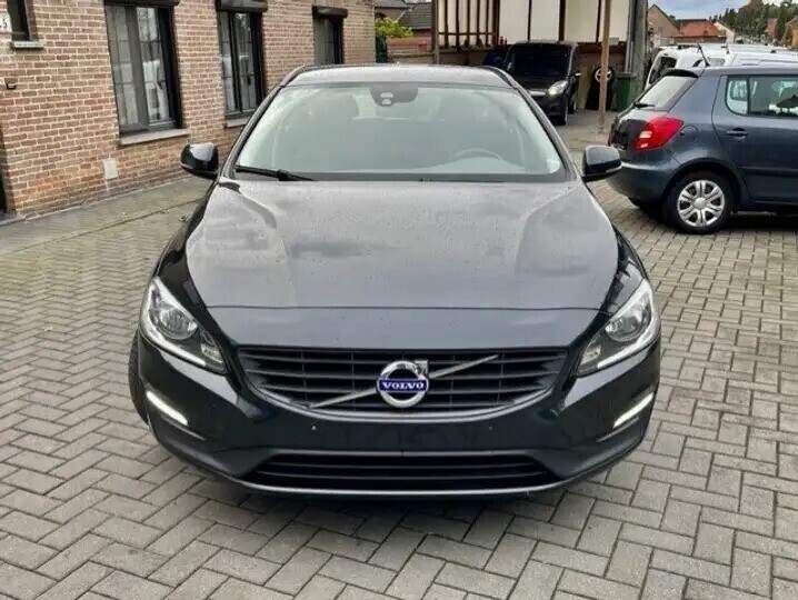 volvo-v60-20-d2-kinetic-big-1