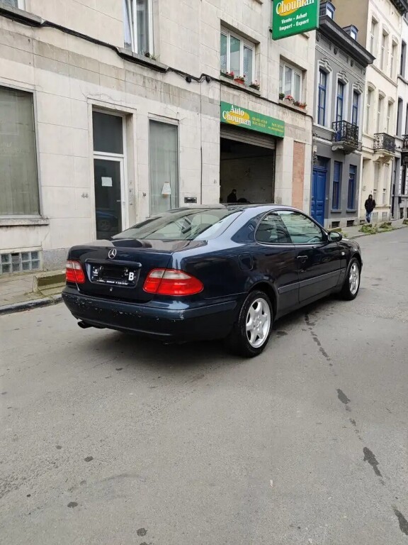 mercedes-benz-clk-200-20i-automatic-coupe-sport-big-8