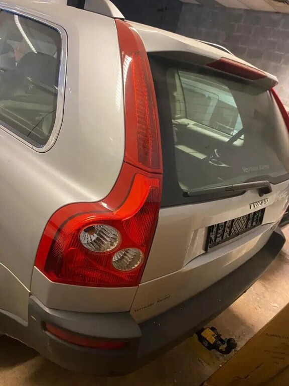 volvo-xc90-30i-7-seaters-automatic-broken-big-1