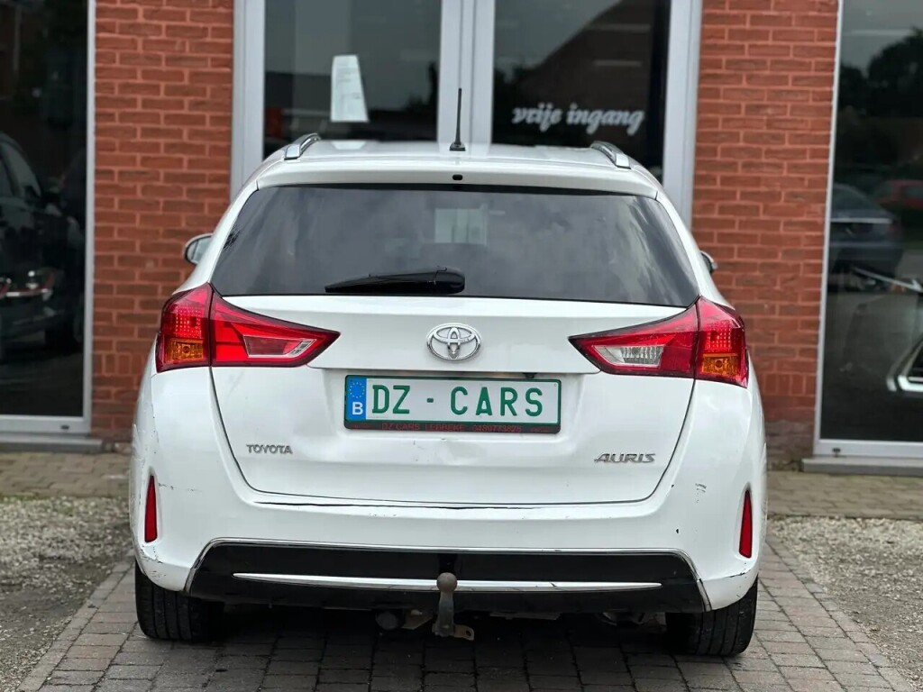 toyota-auris-16i-132pk-handelaars-export-prijs-big-2