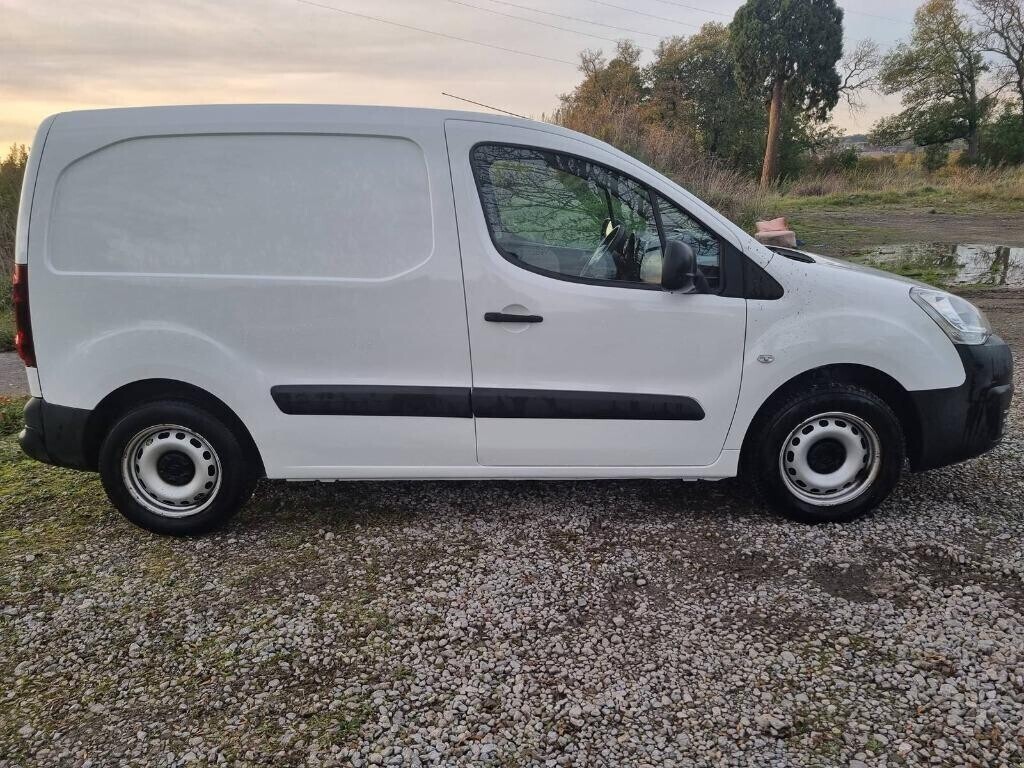 citroen-berlingo-2016-euro6-16hdi-90cv-airco-cruise-control-big-2