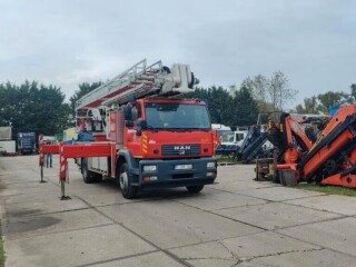 MAN LE 18.280 Hoogwerker / Brandweerwagen Magirus ALP 270 /