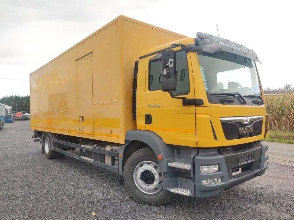 man-tgm-18250-euro-6-boxtruck-big-0